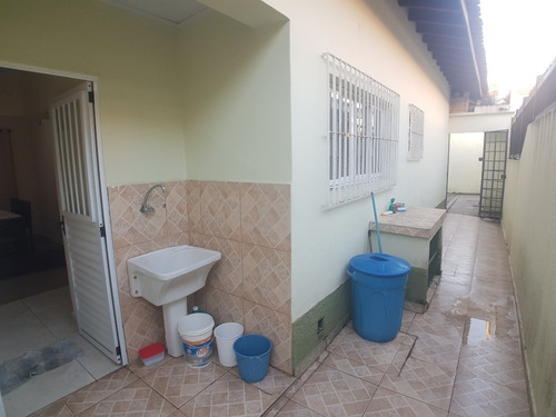 Aceita Estudar Como Parte De Pagamento (imóvel No Guarujá) Casa Localizada A Apenas Uma Quadra Da Praia Da Enseada - Ca00351 - 68097619
