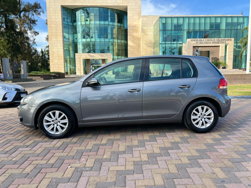 Volkswagen Golf 1.6 Conceptline