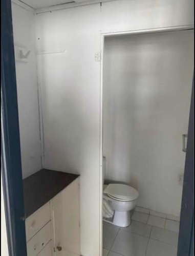 Imagen 5 de 19 de Se Arrienda Casa Grande Para Local O Oficinas