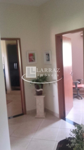 Linda Chácara Nova Para Venda Em Altinopolis, 800 M Da Gruta Do Itambe, 300 M2 De Área Construída E 2.000 M2 De Terreno. - Ch00004 - 31947253