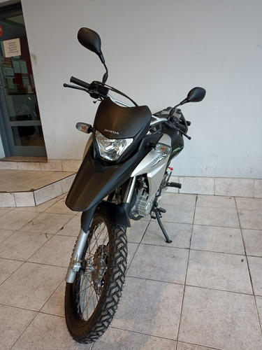 Imagen 6 de 17 de Honda Xre 300 Modelo 2021