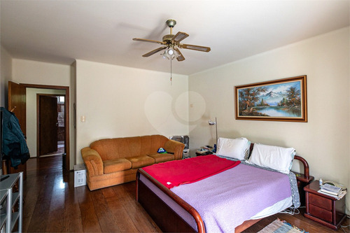 Imagem 20 de 30 de Casa Térrea 5 Dormitórios, Piscina E Jardim - Reo523527