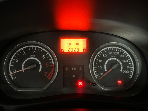 Renault Logan 1.6 Expression Hi-torque 4p