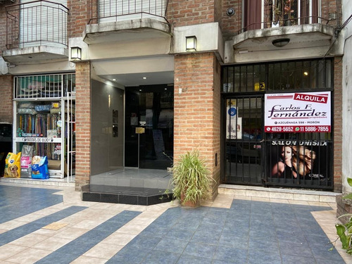 Imagen 1 de 7 de Local Cercano A La Estación De Morón