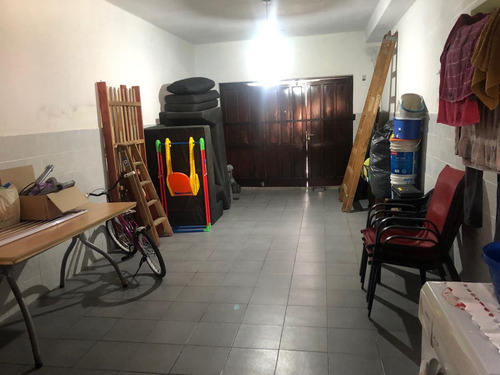 Imagen 9 de 19 de Casa Americana - Villa Santos Tesei - Venta - Pileta - Permuta