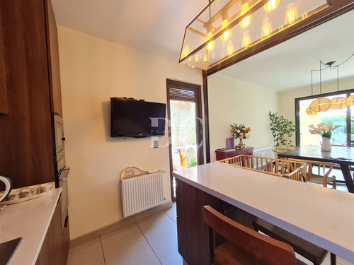 Casa En Venta De 3 Dorm. En Colina Piedra Roja Chicureo