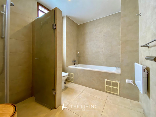 Gran Casa En Venta De 5d - 5b En Los Trapenses, Lo Barnechea