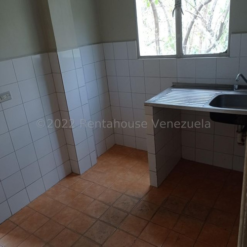 Imagen 12 de 15 de Cod 22-26881 Apartamento En Venta Los Chaguaramos, Yelixa Arcia 04140137177
