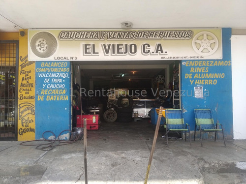 Local Comercial En Venta En El  Centro Cabudare, Zona Transitada Cod 2 - 3 - 2 - 9 - 1 - 1 - 5 Mehilyn Perez