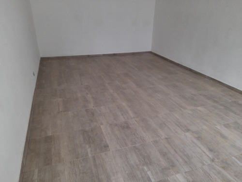 Imagen 2 de 30 de Venta Local - Catamarca 1600