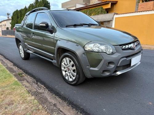 Fiat Strada 1.8 16v Adventure Cab. Dupla Flex 3p