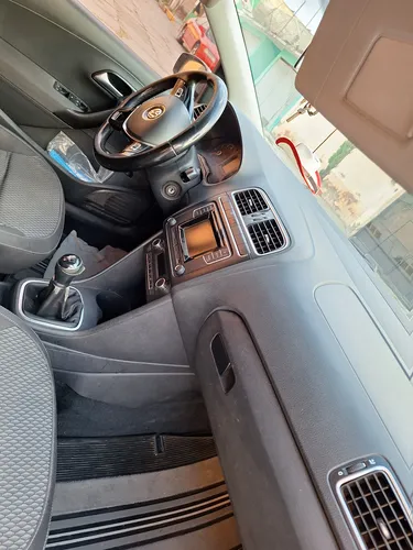 Volkswagen Vento 1.6 Highline Mt