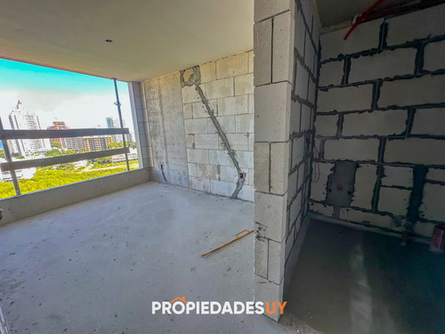 Un Nuevo Concepto De Edificio. View Ii. A Pasos De Todo!