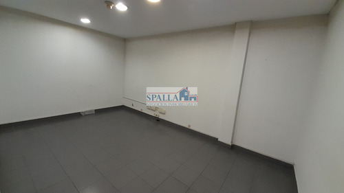 Alquiler Edificio Con Oficinas, Centro De Pilar A Metros De Panamericana Km 53
