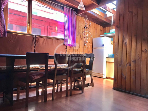 Casa En Arriendo De 7 Dorm. En Valdivia