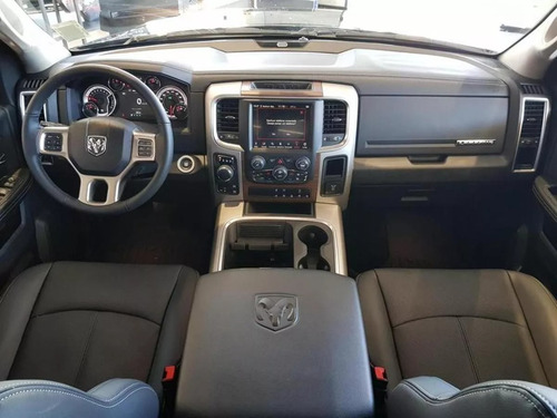 Ram Classic Laramie Night Edition 5.7 V8 Gas 4x4 0km2023...4