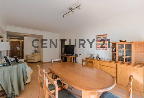 Imagen 10 de 30 de Venta 4 Amb Al Frente-semipiso-excelente Ubicación-belgrano-retasado!