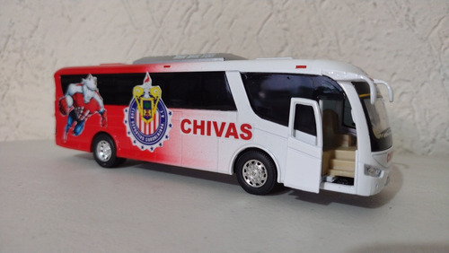 Autobús Irizar Pb I5 Chivas Fc Escala 1:64