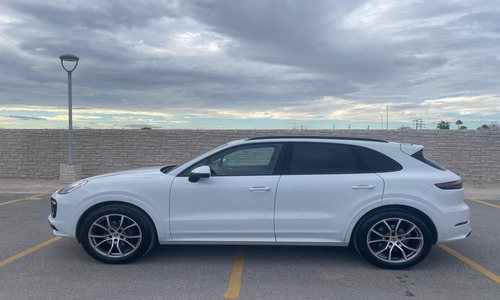 Porsche Cayenne 2023