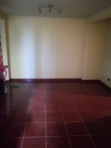 Venta Dpto Quinta Normal 3d/ 1b / Estacionamiento