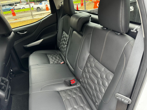 Nissan Frontier 2.5 Platinum Le Dc 4X4 Ta