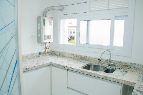 Casa À Venda Na Rua Brasil, Centro, Canoas - Rs - Liv-6934