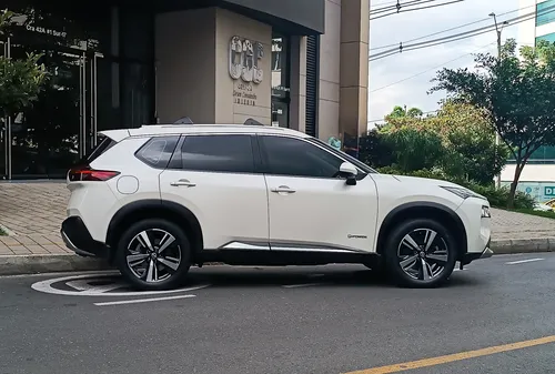 Nissan X-Trail E-Power 1.5 Exclusive E-4Orce