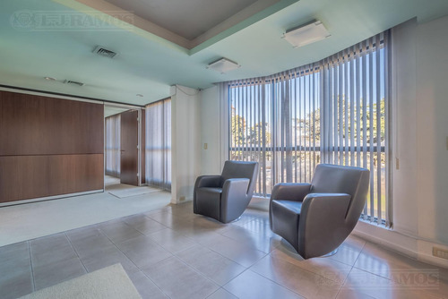 Alquiler De Oficina De 260 M2 En San Isidro