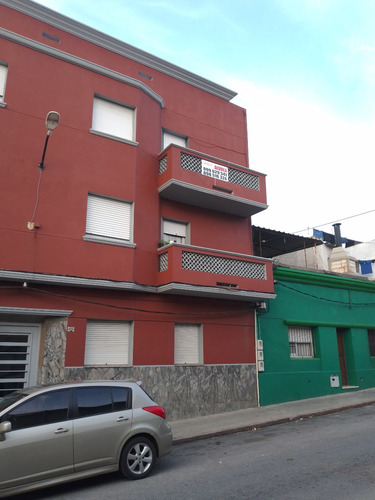 Práctico Apartamento Dos Dormitorios En Cordón