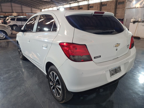 Imagen 9 de 10 de Chevrolet Onix 1.4 Ltz