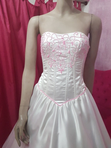 Vestido De 15 Blanco Con Rosa