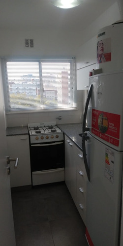 Imagen 3 de 9 de Departamento De 1 Ambiente A La Calle C/ Balcón Saliente, Muy Amplio, 32 M2, Todo A Nuevo