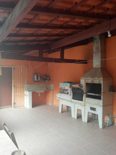 Linda Chácara Para Venda Ou Permuta Em Casa Para Renda.