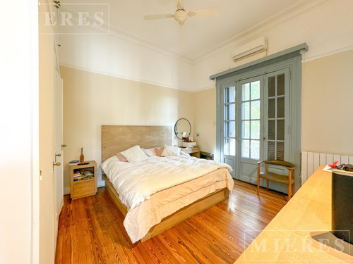 Amplia Casa En Venta En Casco Histórico De San Isidro.