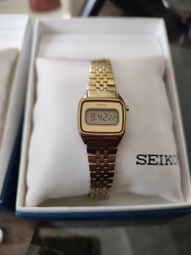Reloj Seiko Vintage Para Mujer 70's Dorado Digital 