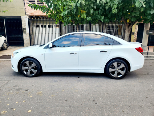 Chevrolet Cruze 1.8 Ltz Mt 4 p