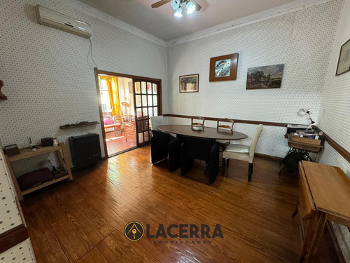 Casa En Venta 4 Amb En Villa Ballester Zona Holters