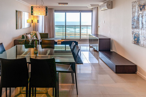 Departamento En Torre Imperiale, 3 Suites, Punta Del Este (ref: Lij-35)