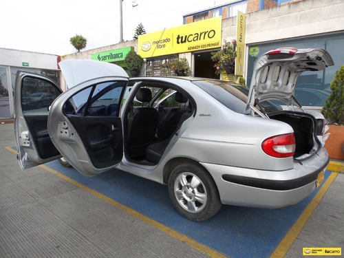 Imagen 12 de 25 de Renault Megane Classic