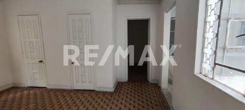 Venta De Edificio Comercial Sobre Calzada De Guadalupe