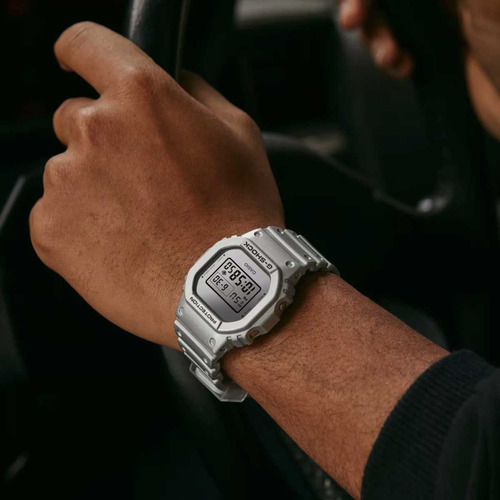 Correa de reloj Casio G-shock Forgotten Future DW-5600FF-8dr, color plateado y bisel plateado, color de fondo digital