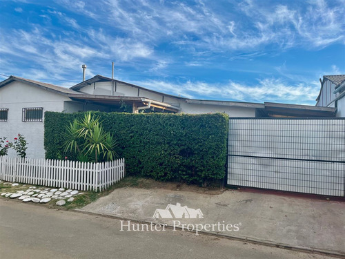 Casa Remodelada En Venta De 3d. En Colbún Proxima A La Plaza