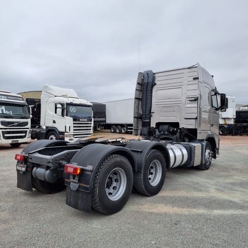 Imagem 6 de 25 de Caminhão Fh 460 Volvo 460 Cavalo 6x4 Traçado 2014 T. Alto