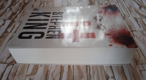Livro It: A Coisa, De Stephen King. Editorial Suma, 2014.