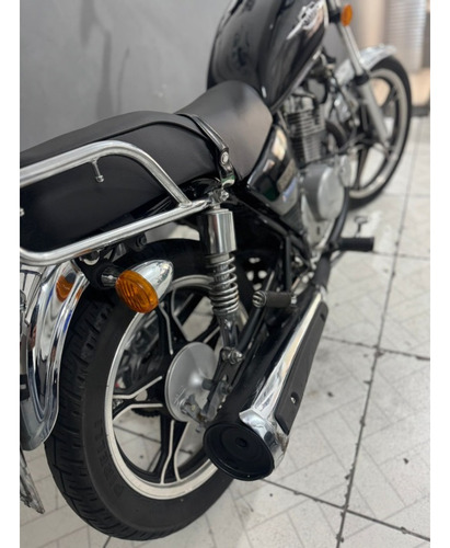 Suzuki Intruder 125