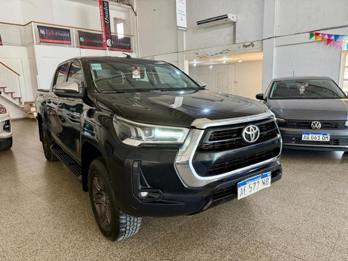 Toyota Hilux 2.8 Dc 4x4 Tdi Srv L20 2020