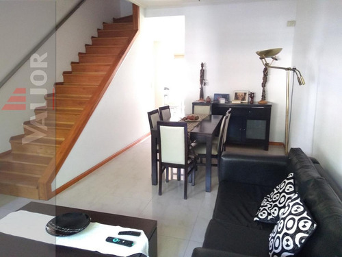 Imagen 7 de 30 de Triplex De 4 Amb C/parque Y Parrilla - Garage Cubierto Para 2 Autos