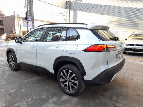 Imagen 6 de 17 de Toyota Corolla Cross Xei Cvt Pg