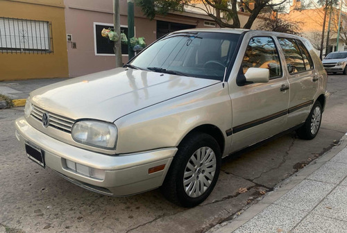 Imagen 12 de 15 de Volkswagen Golf Mod.96 Glx 2.0