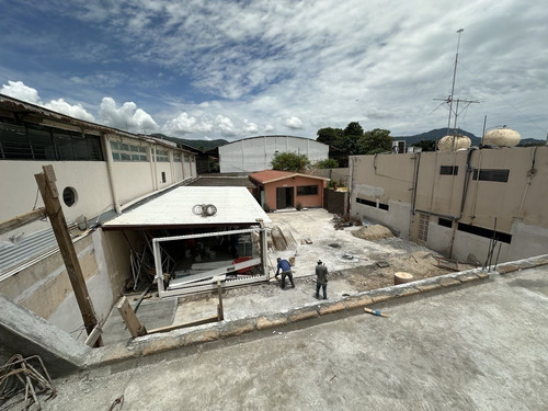 Renta De Local Comercial En Blvd Angel Albino Corzo Avenida Central